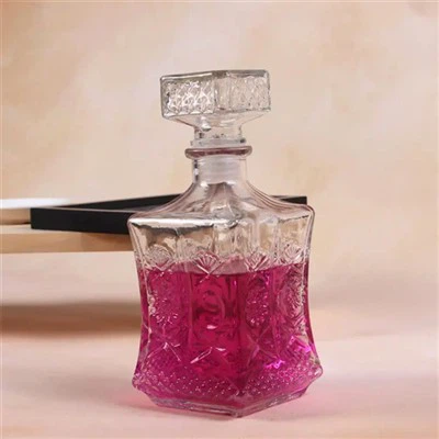 Firkantet vinglassflaske